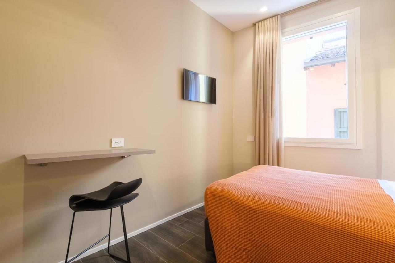 Golden Suite By Studio Vita Bologna Esterno foto